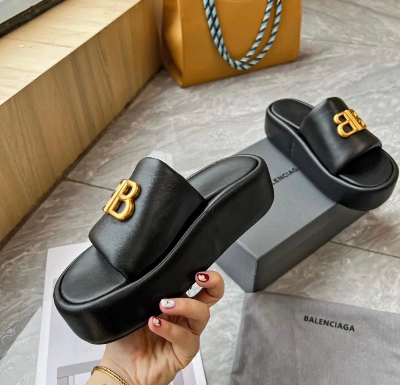 BB Leather Sandals