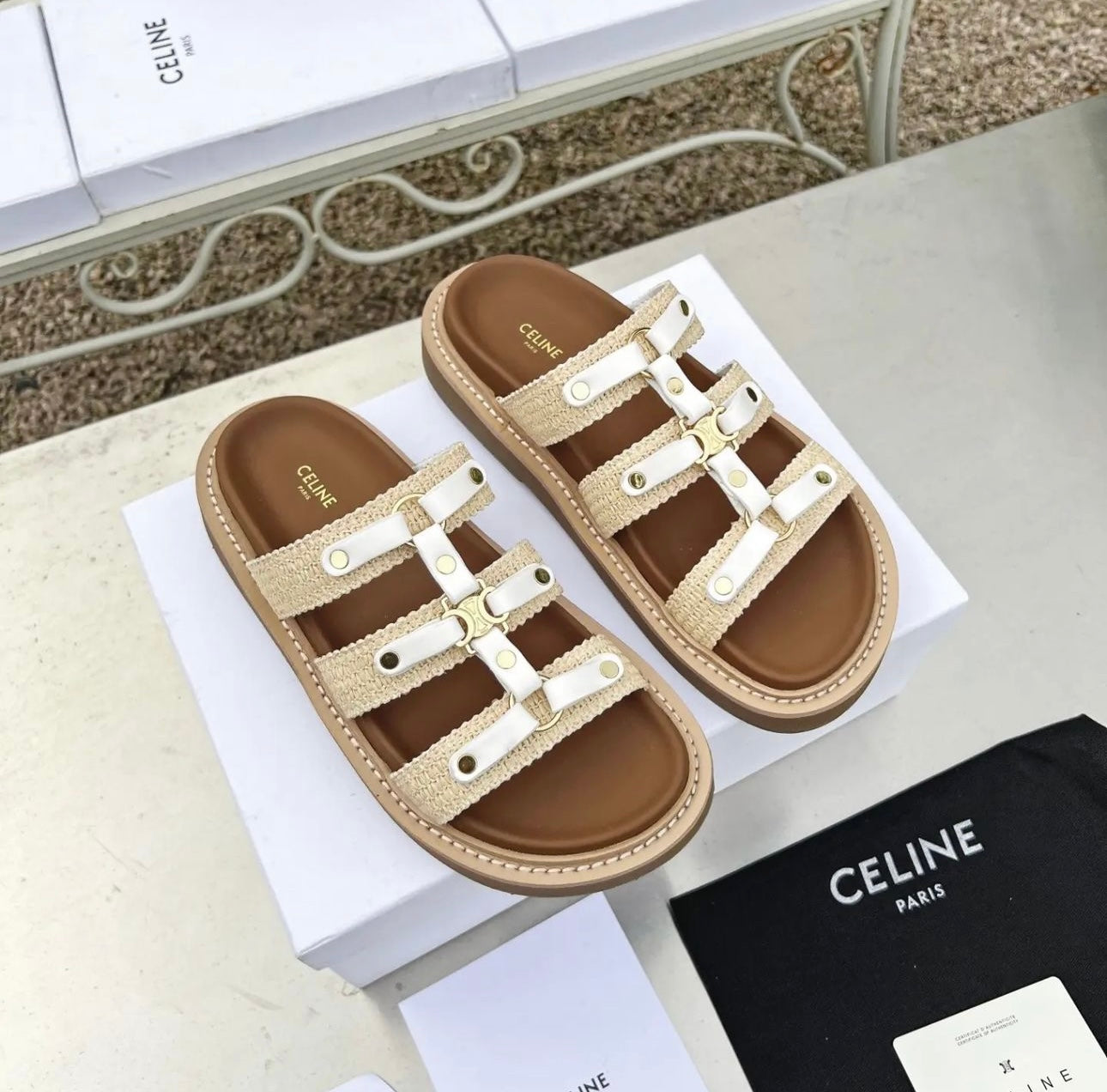 Triomphe Sandals