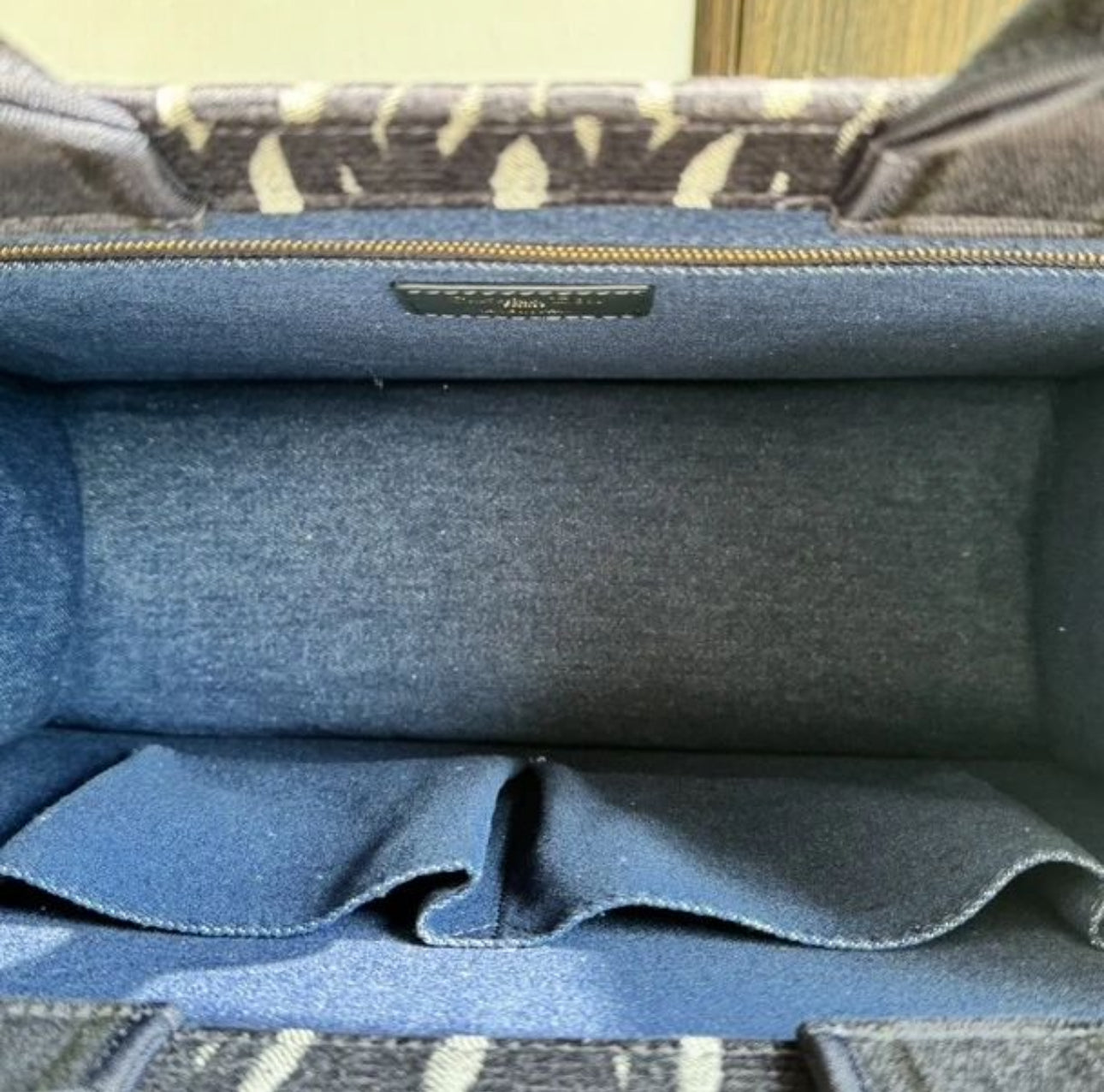 Medium Book Tote