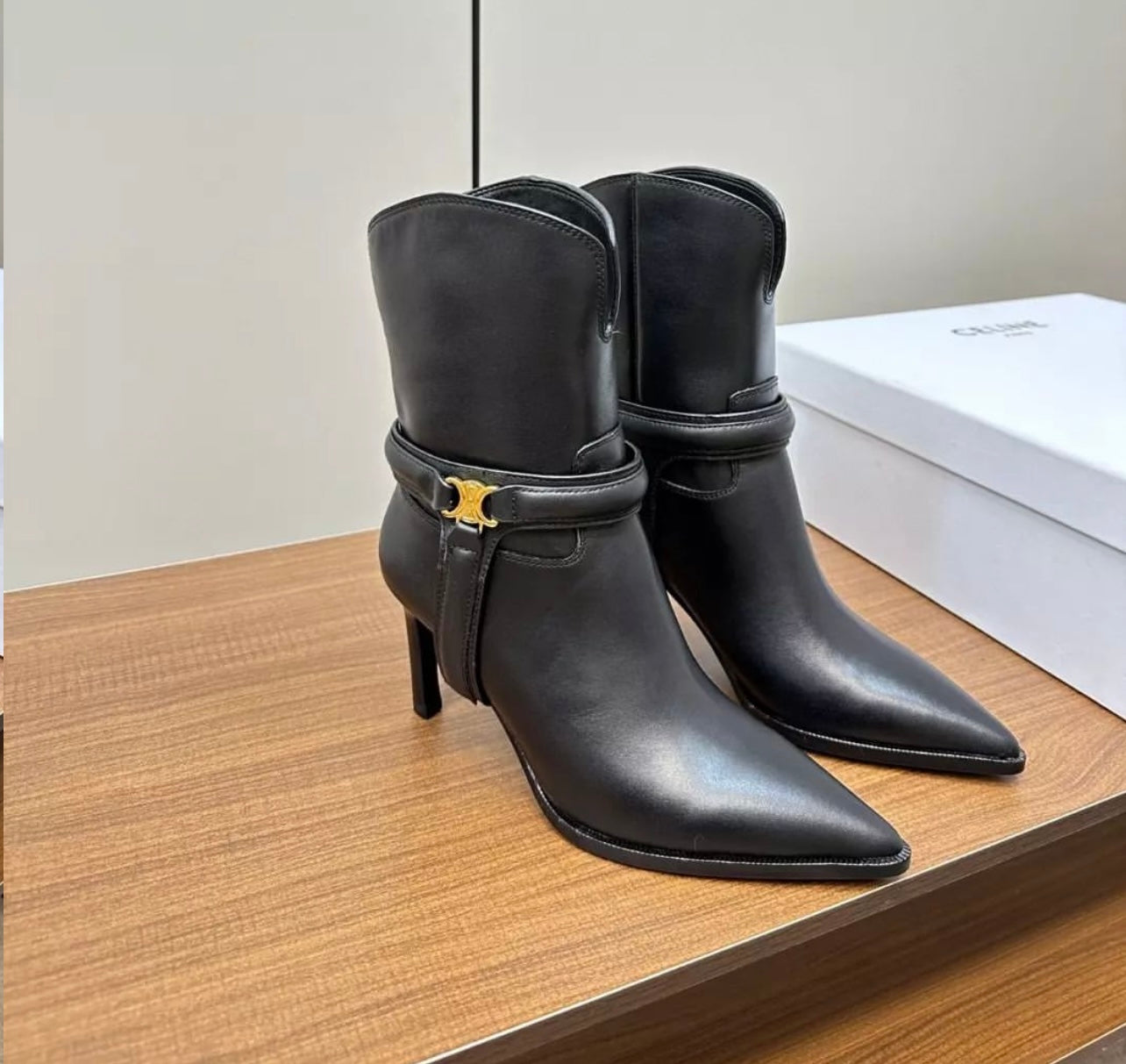 Triomphe Harness Boots