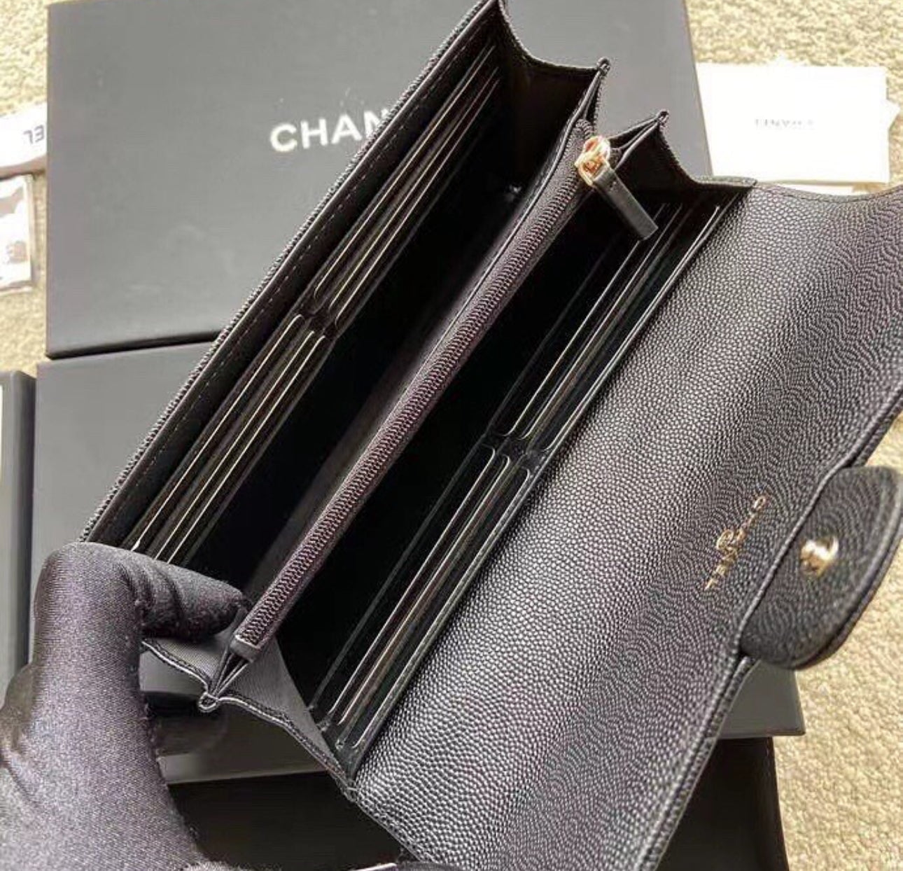 CC Caviar Wallet