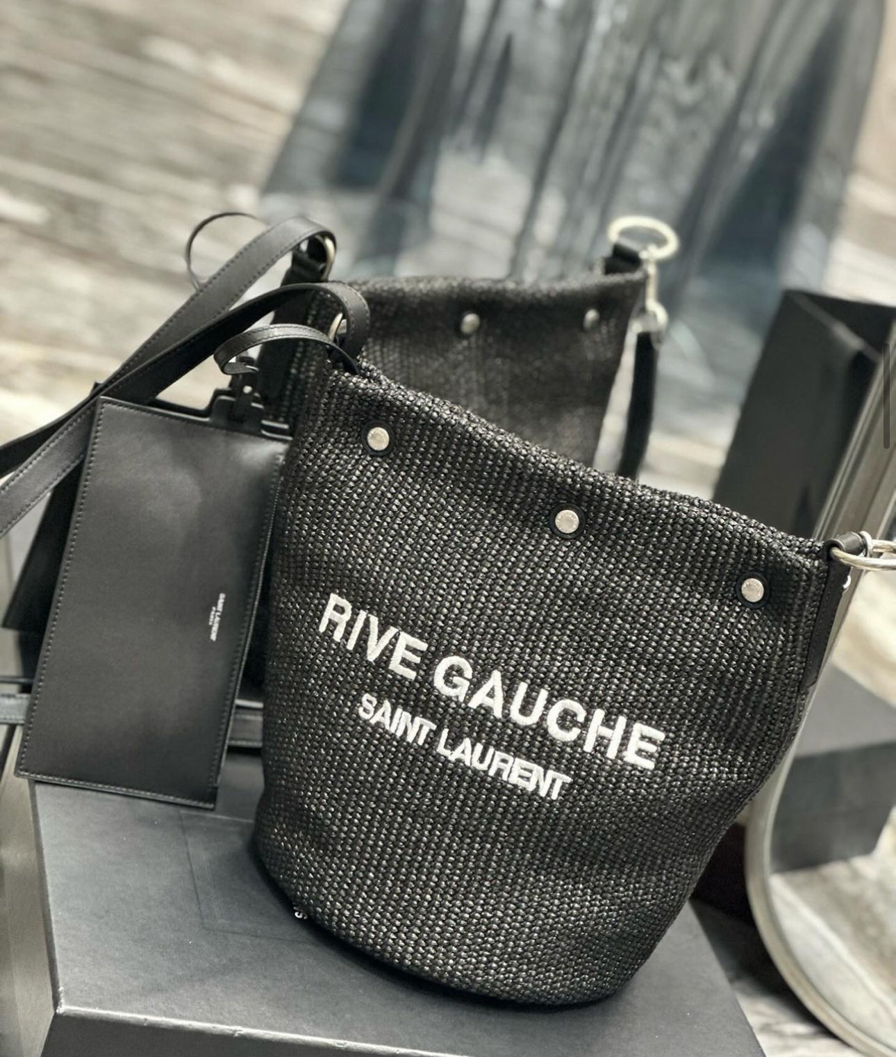 Rive Gauche Bucket