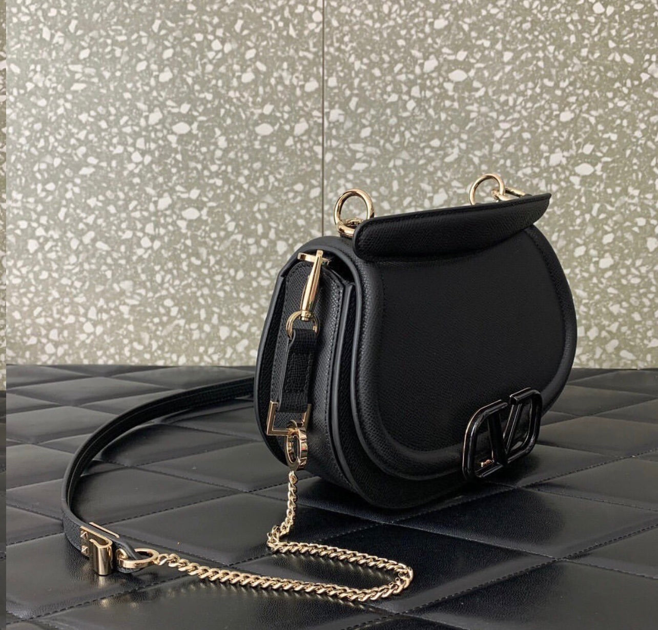 V Sling Shoulder Bag