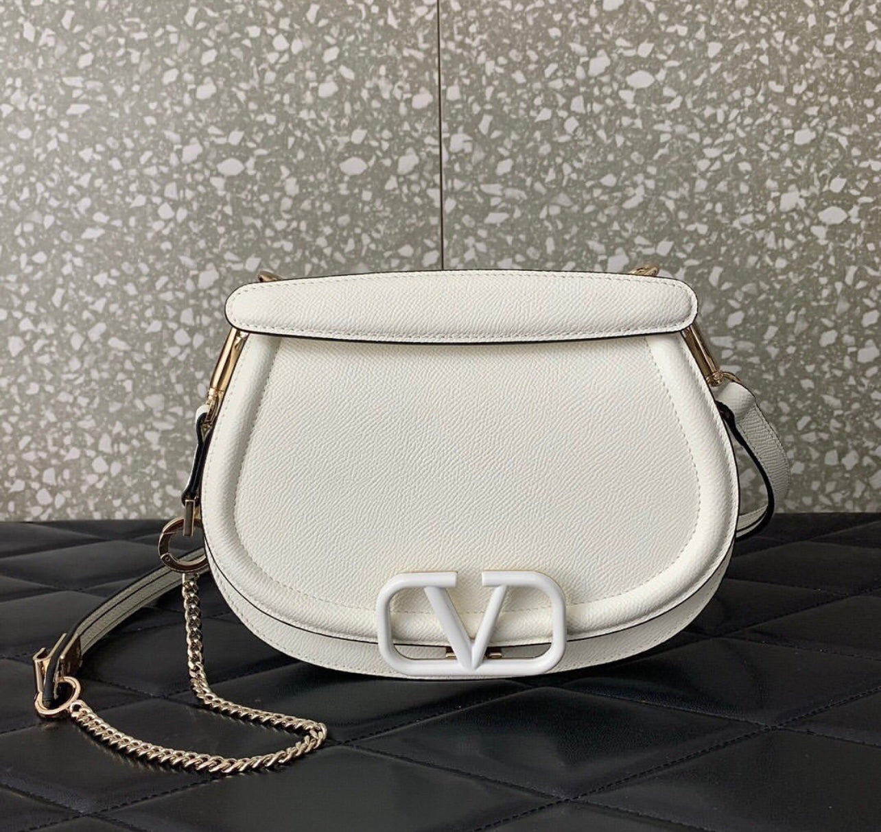 V Sling Shoulder Bag