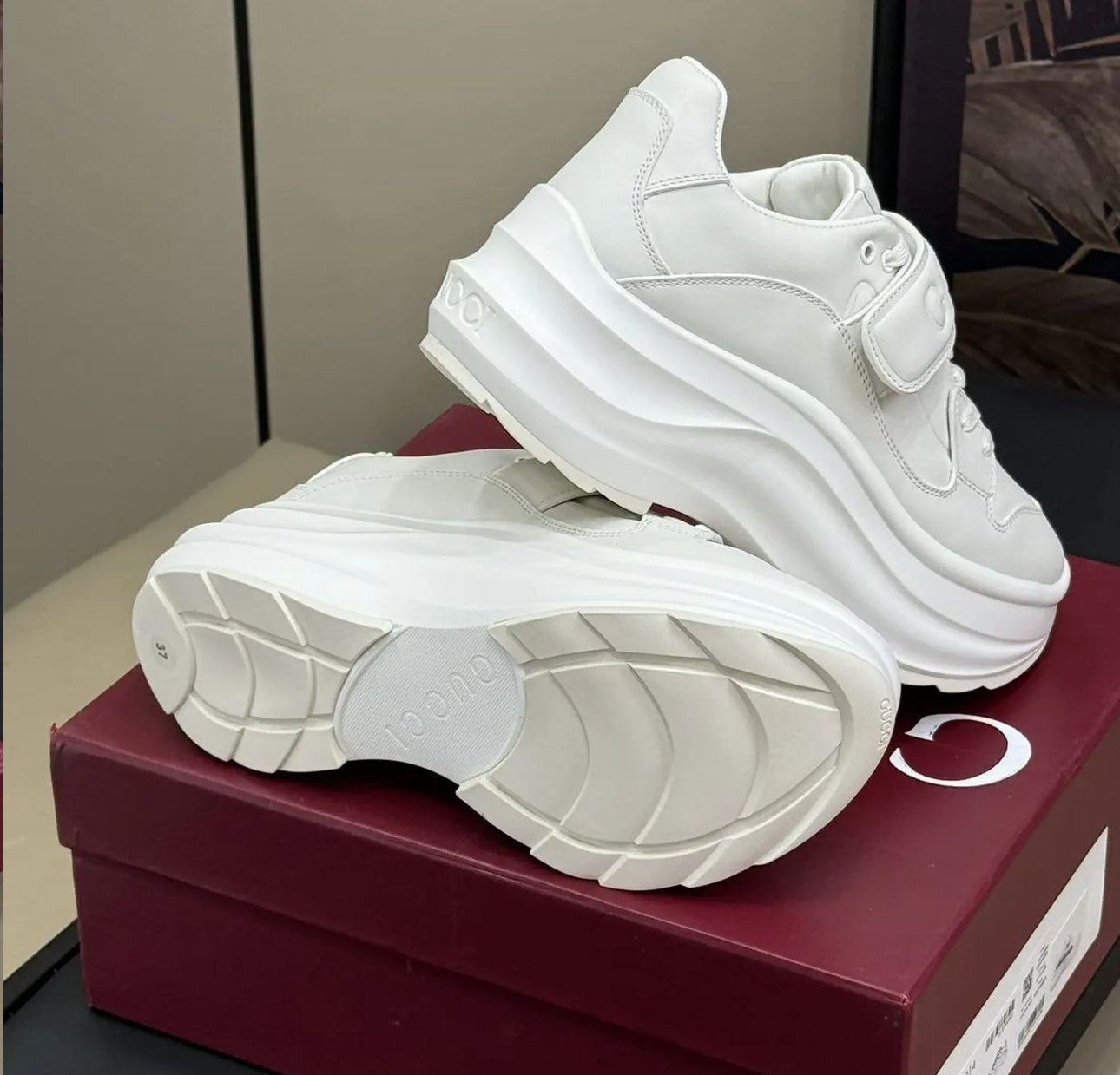 Wave Sneaker