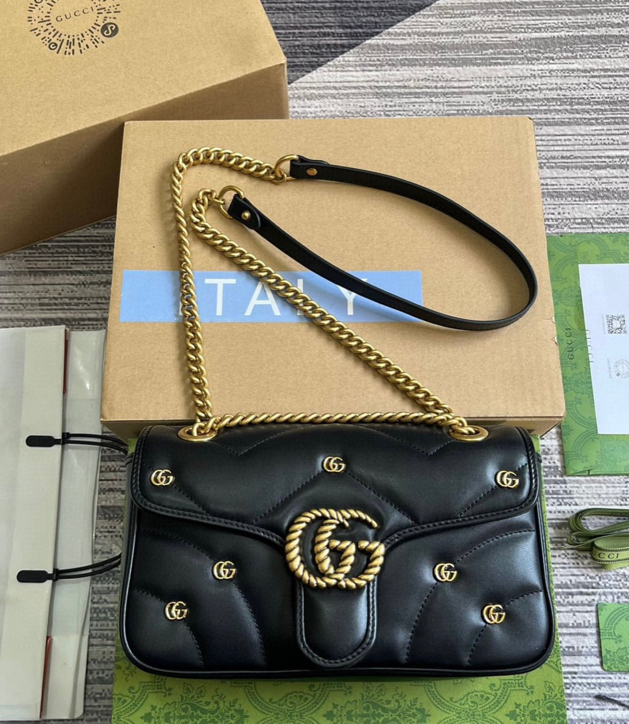 Marmont Shoulder Bag