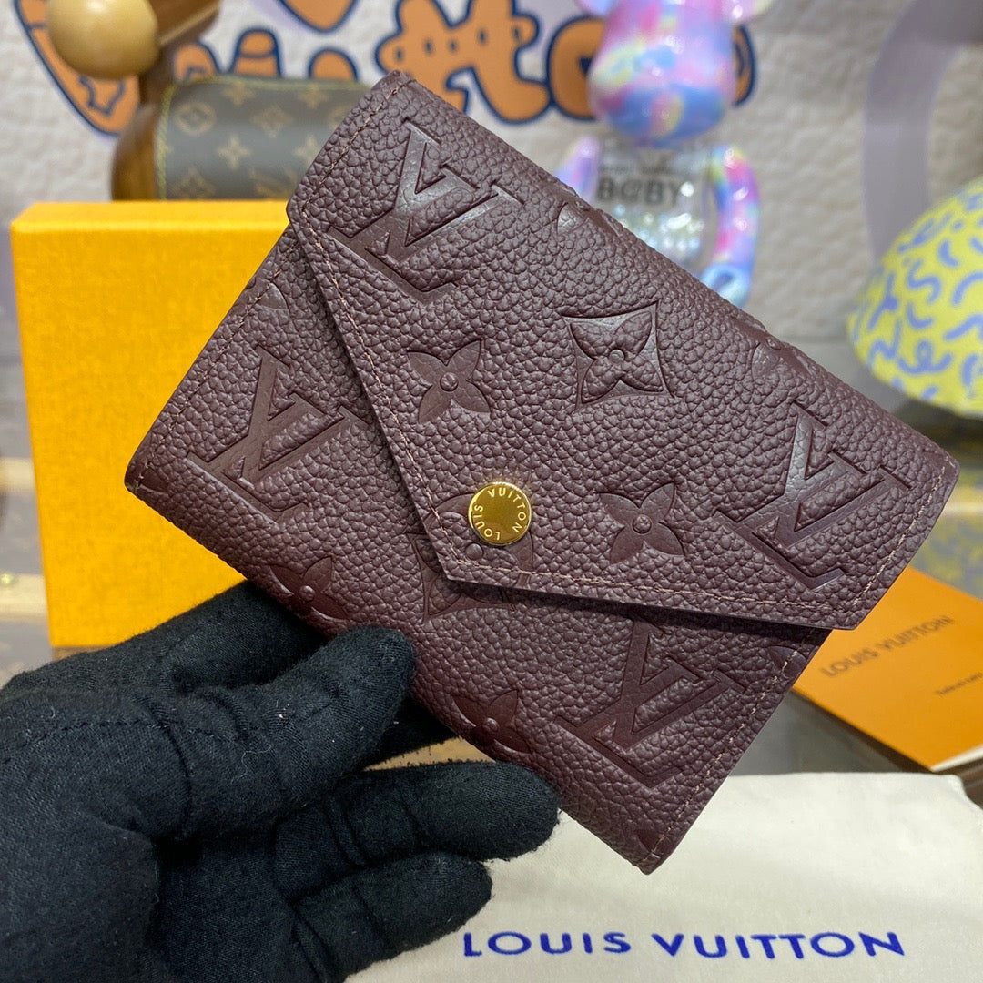 Victorine Wallet