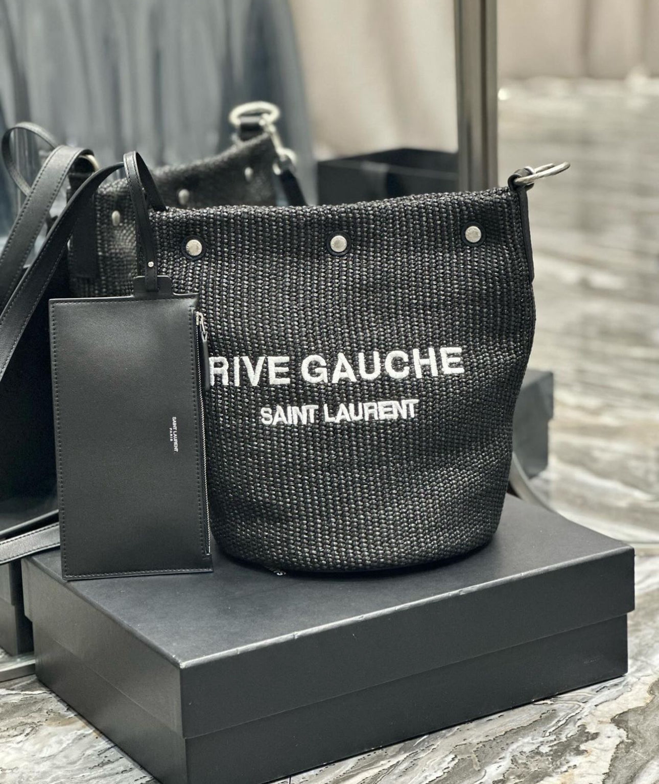 Rive Gauche Bucket