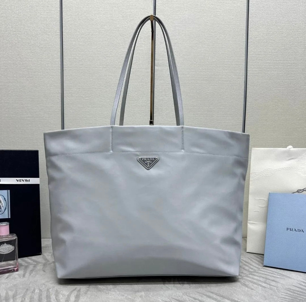 Re Nylon Tote