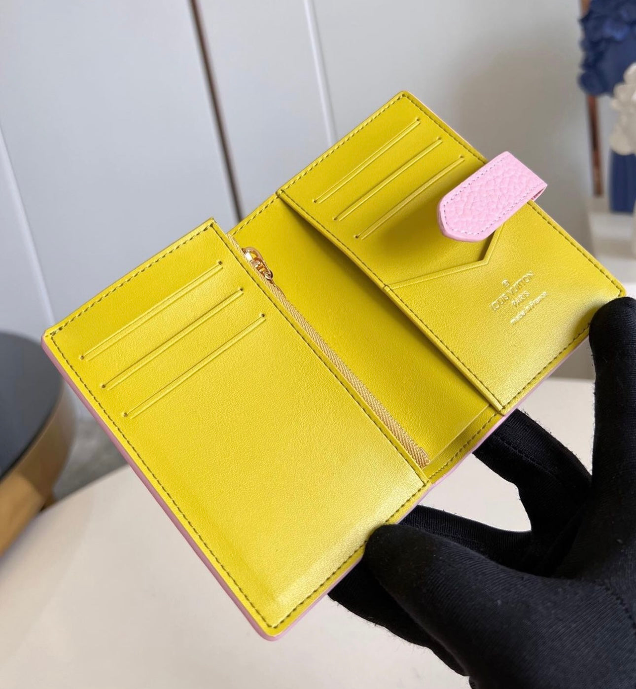 Vertical Compact Wallet