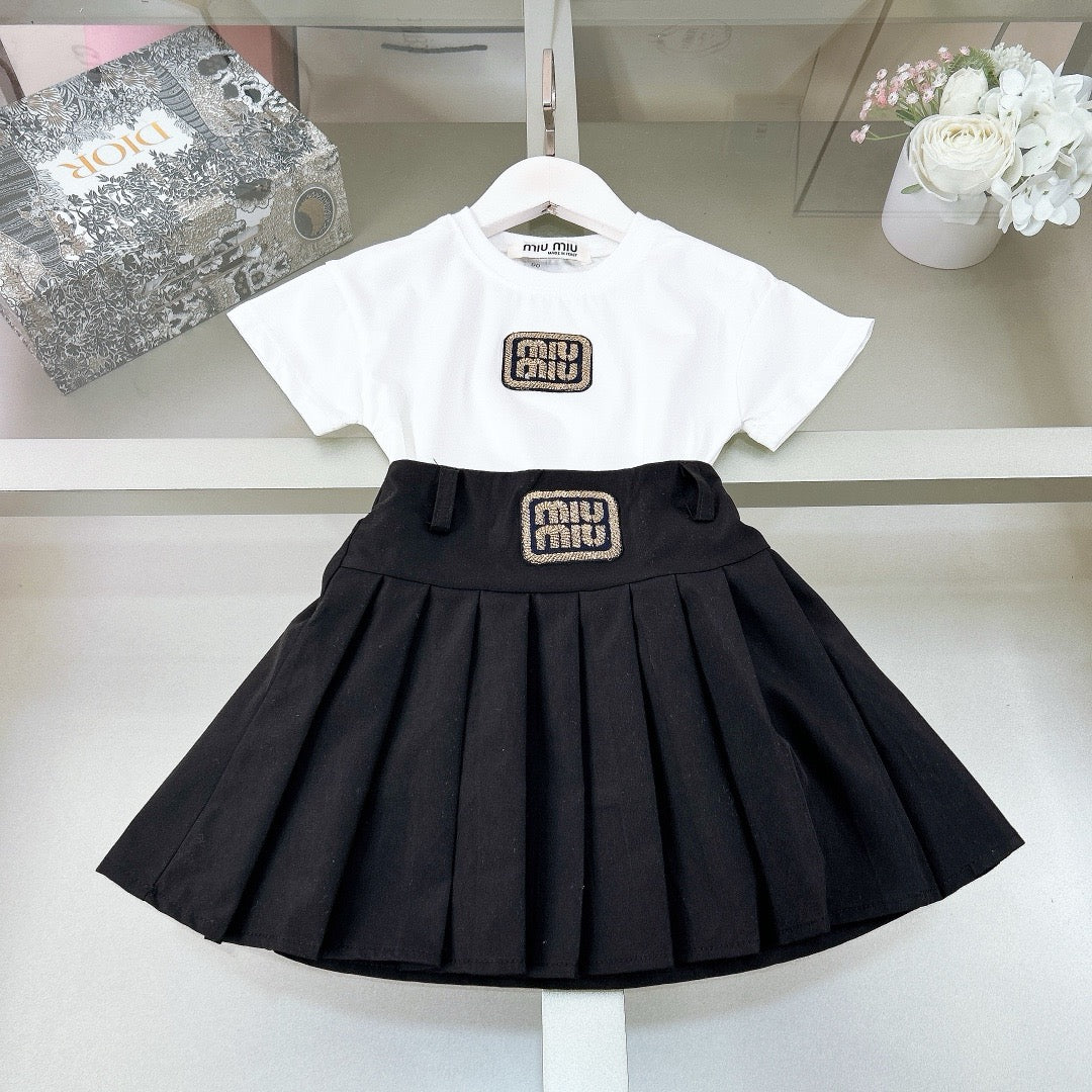 Meurve Skirt Set