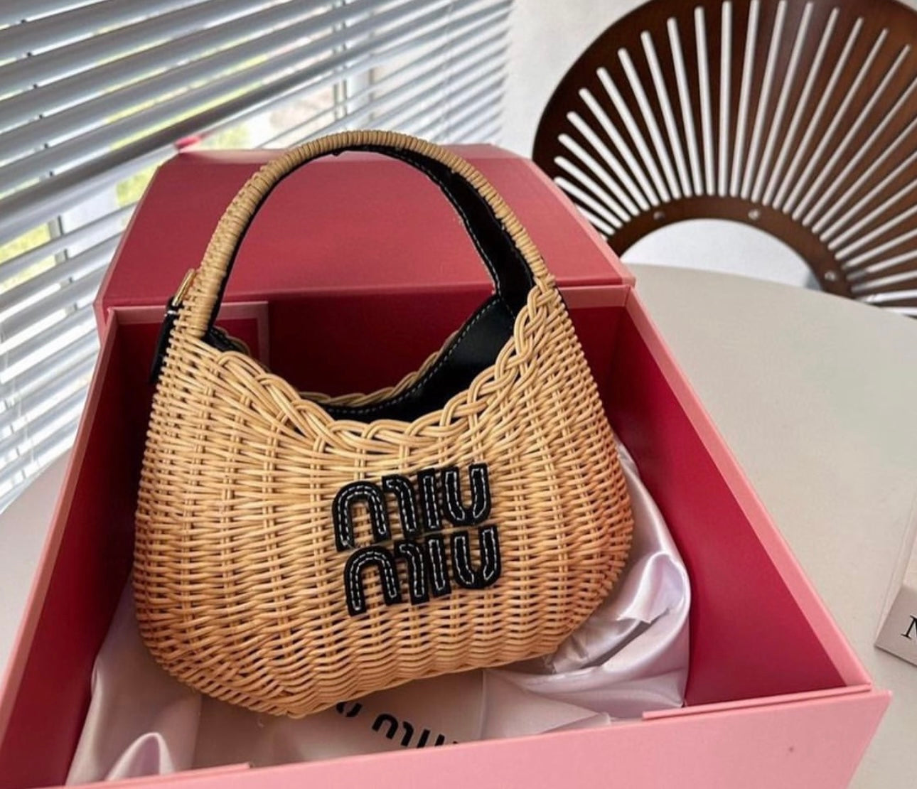 Wander Wicker Bag