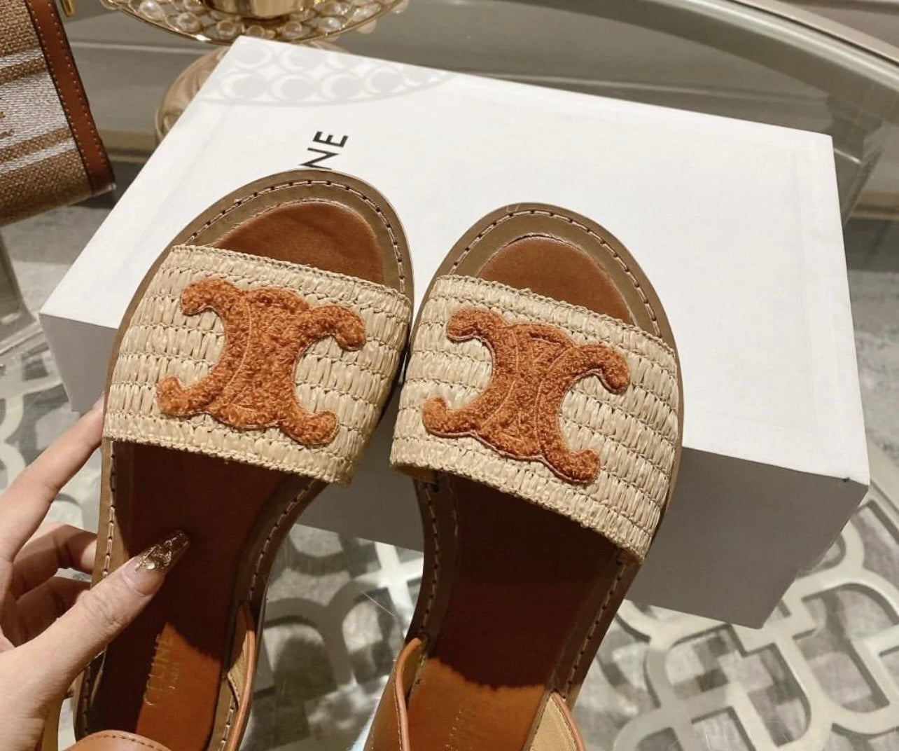 Triomphe Sandals