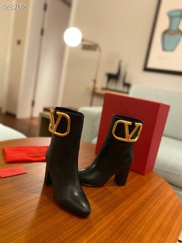 VLogo Ankle Boots