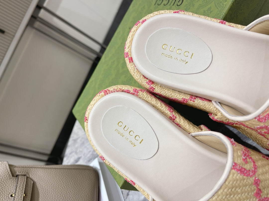 GG Slide Sandals