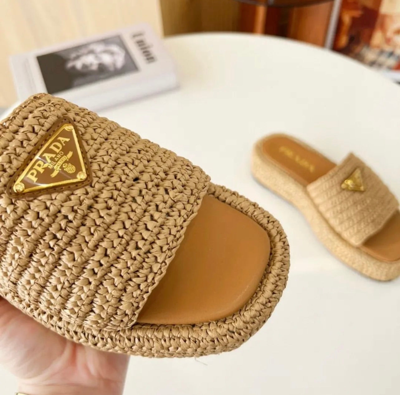 Raffia Slides