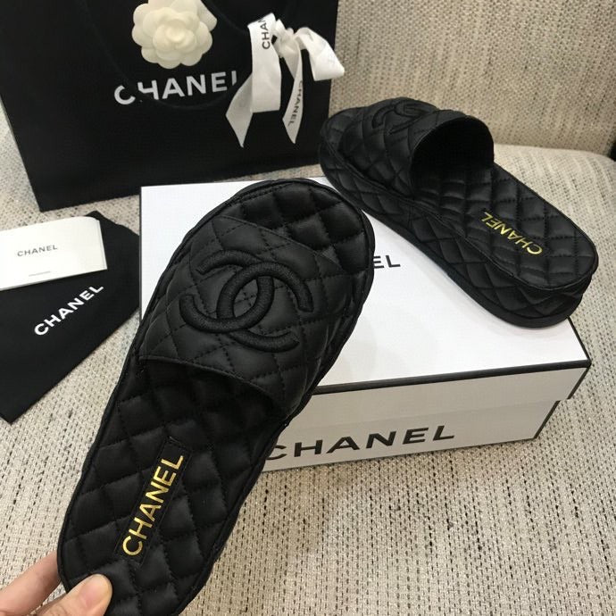 CC Leather Sandals