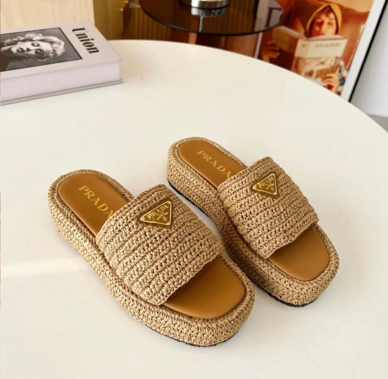 Raffia Slides