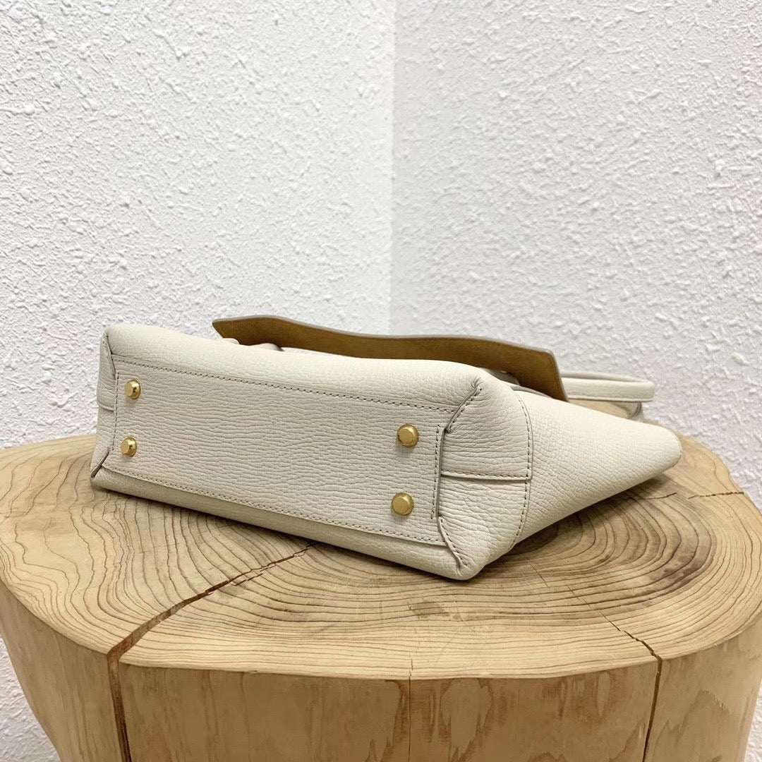 Arco Tote