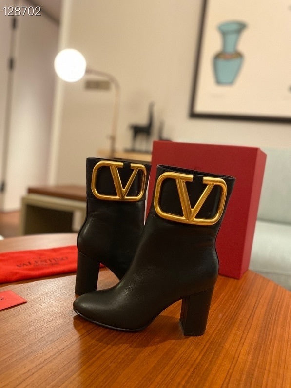 VLogo Ankle Boots