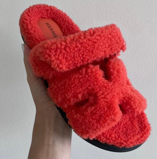 Chypre Fluffy Sandals