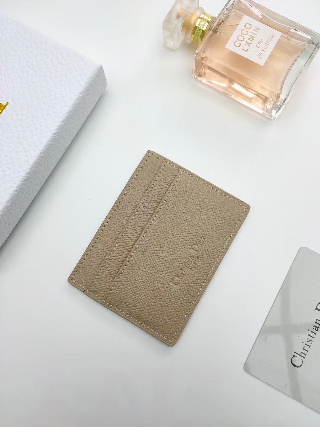 Montaigne Card Holder