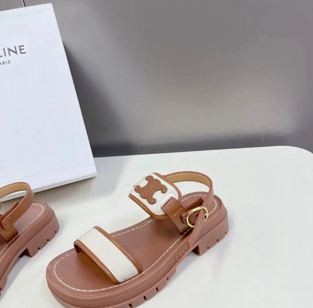 Triomphe Sandals