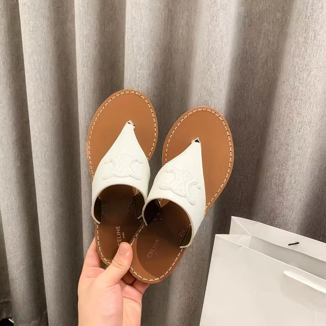 Triomphe Thong Sandals