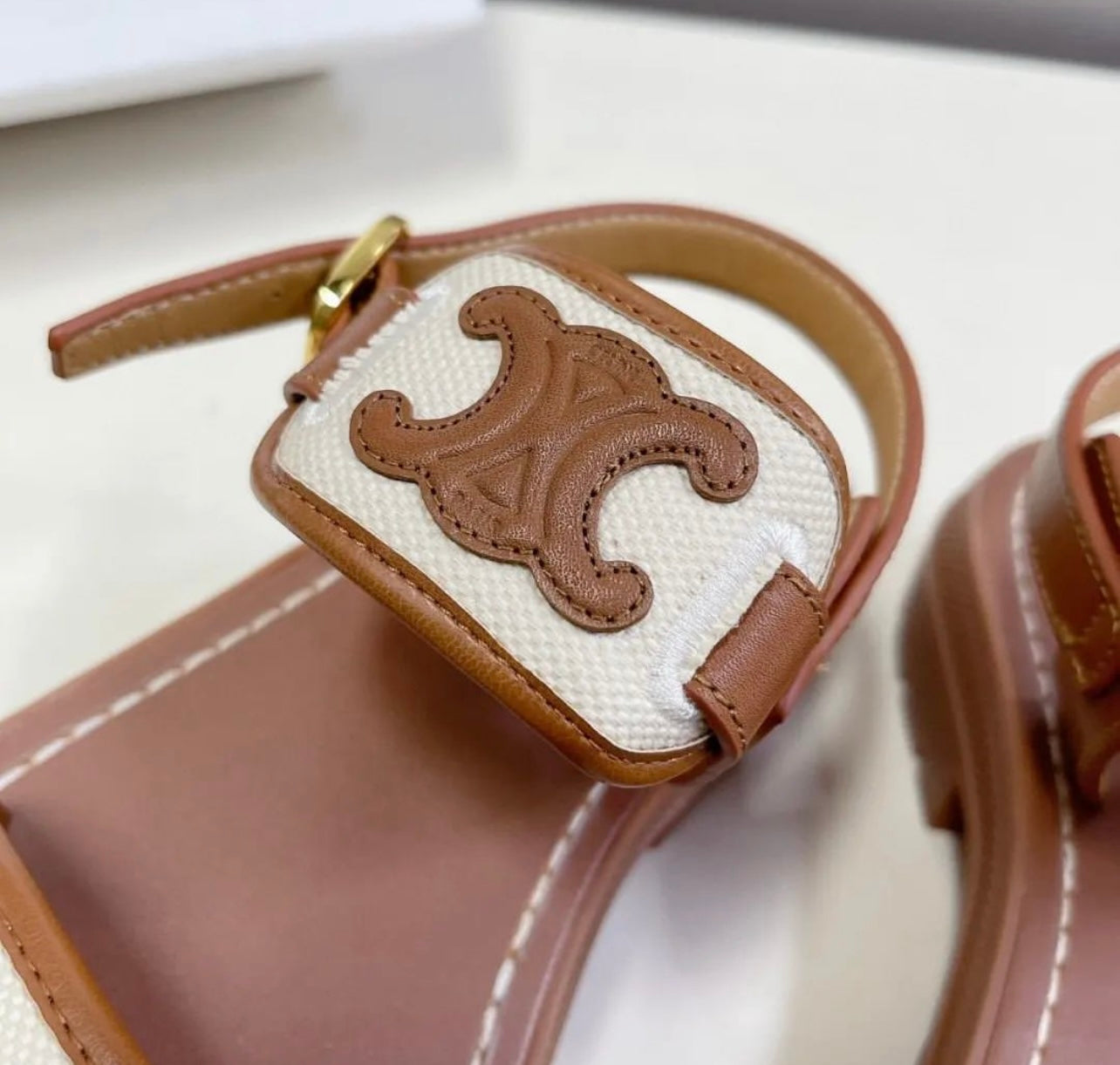 Triomphe Sandals