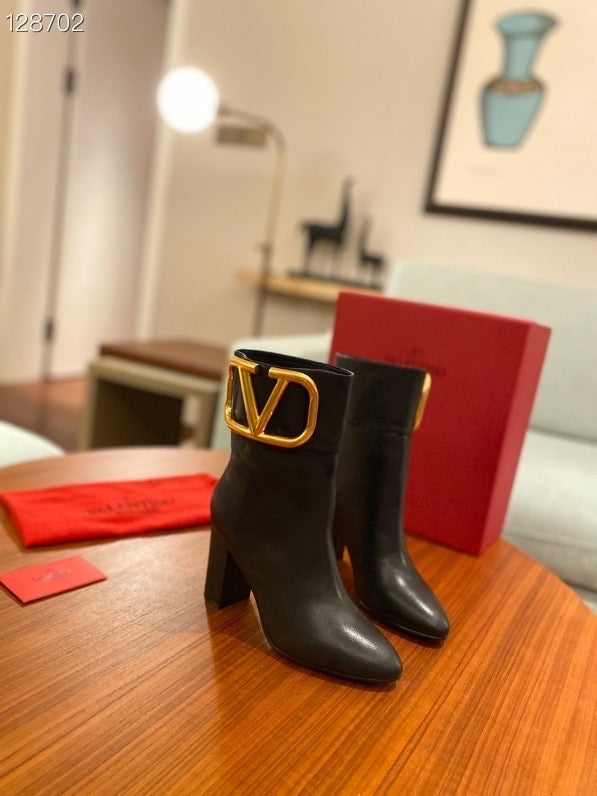 VLogo Ankle Boots