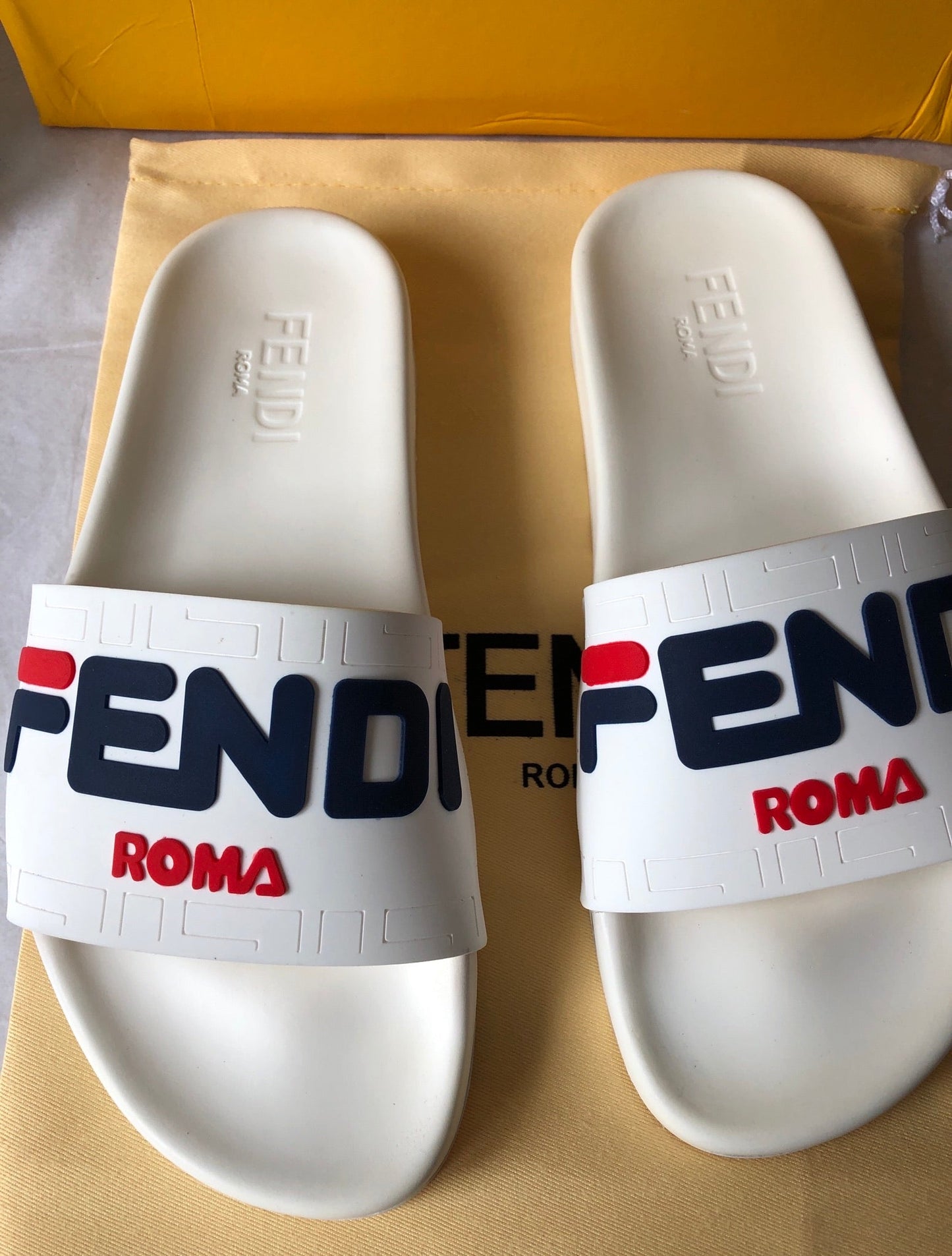 Logo Slides